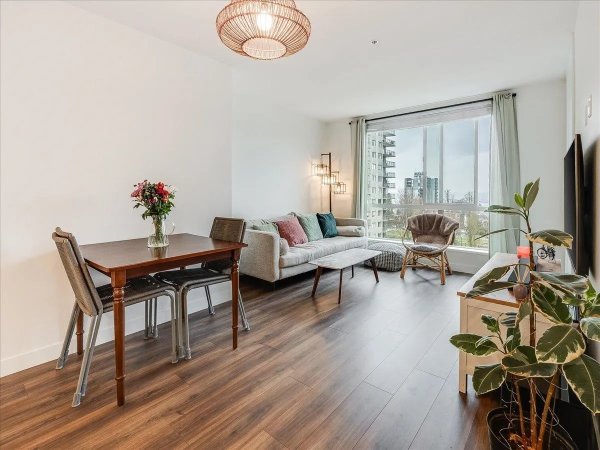 108 E 8th Street #406