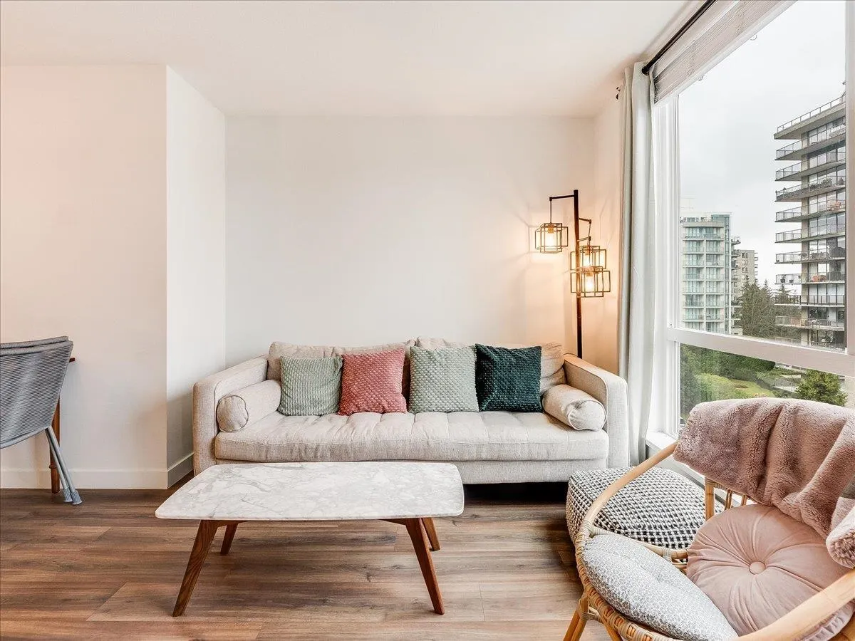 108 E 8th Street #406