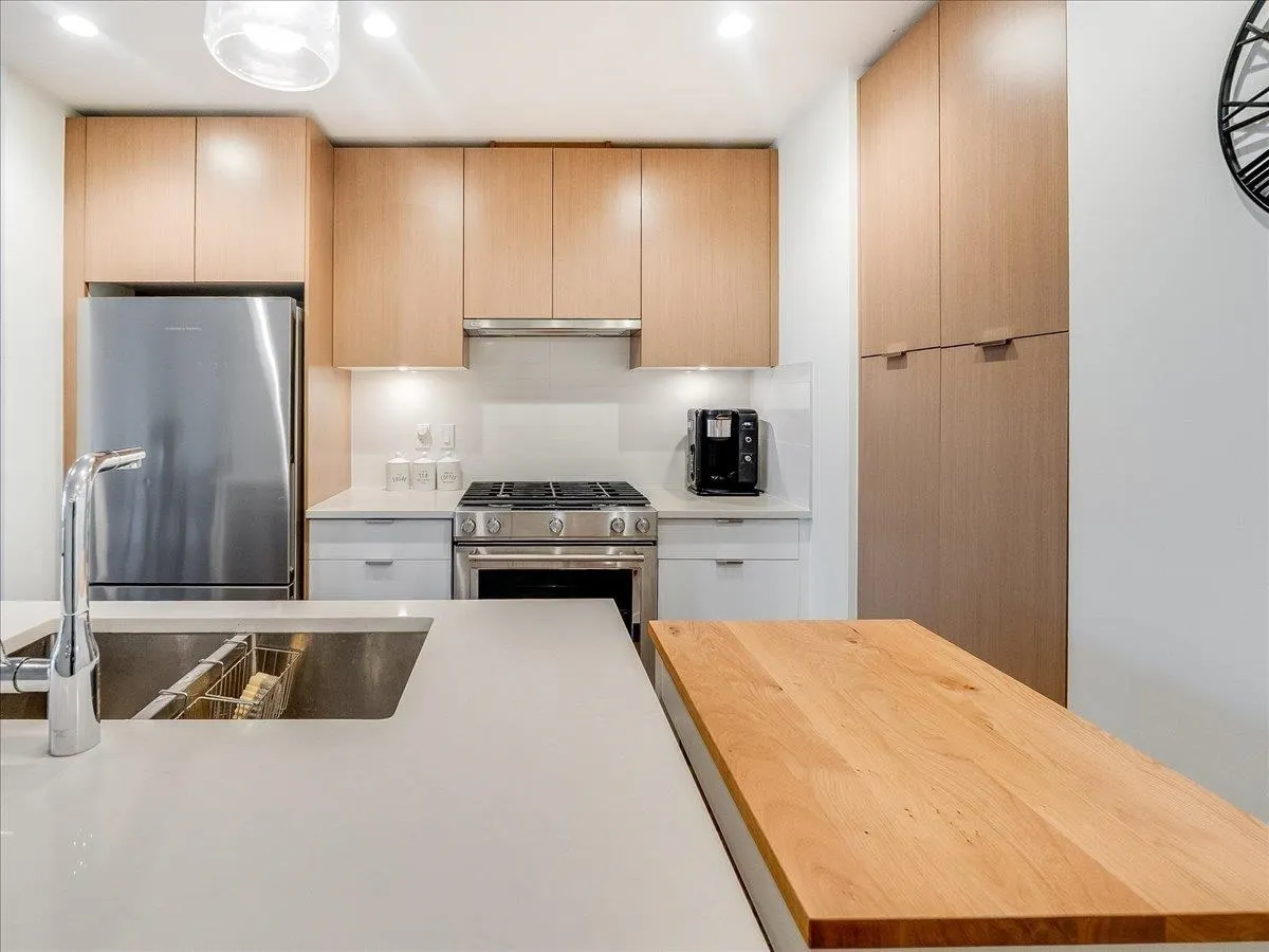 108 E 8th Street #406