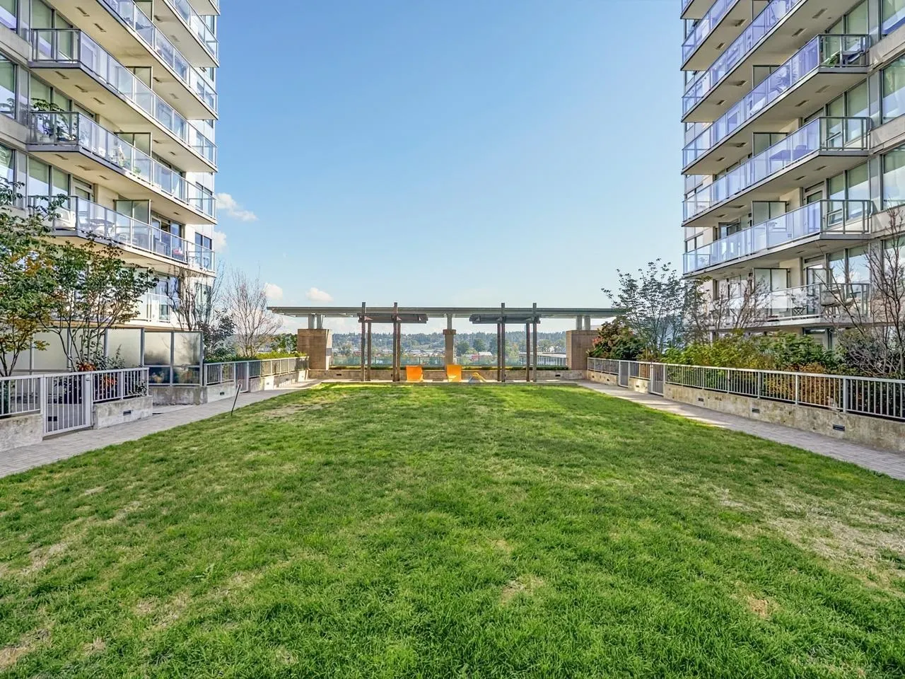 908 Quayside Drive #2205