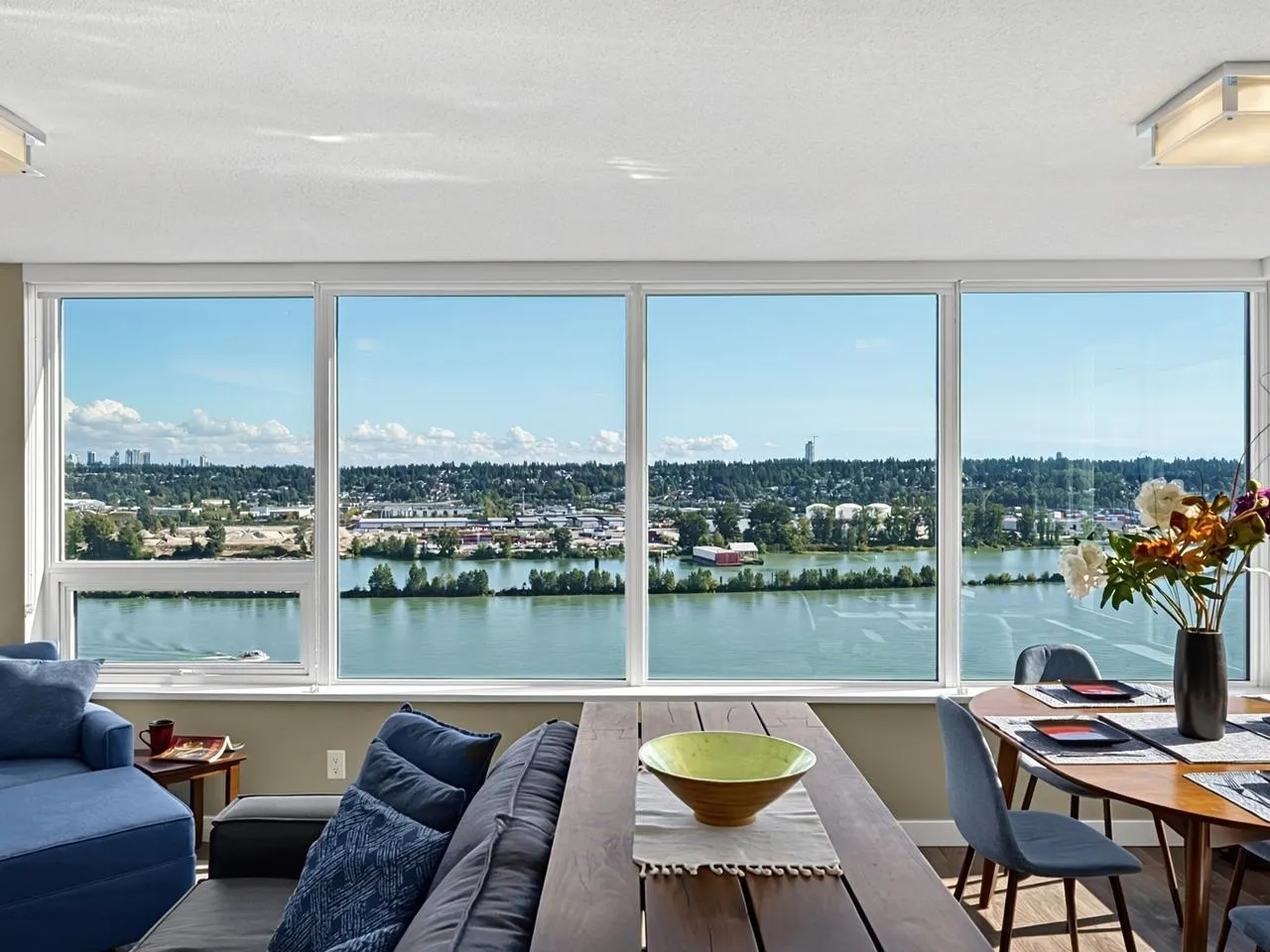 908 Quayside Drive #2205
