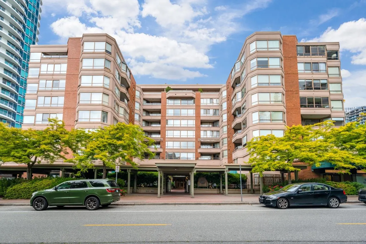 15111 Russell Avenue #101