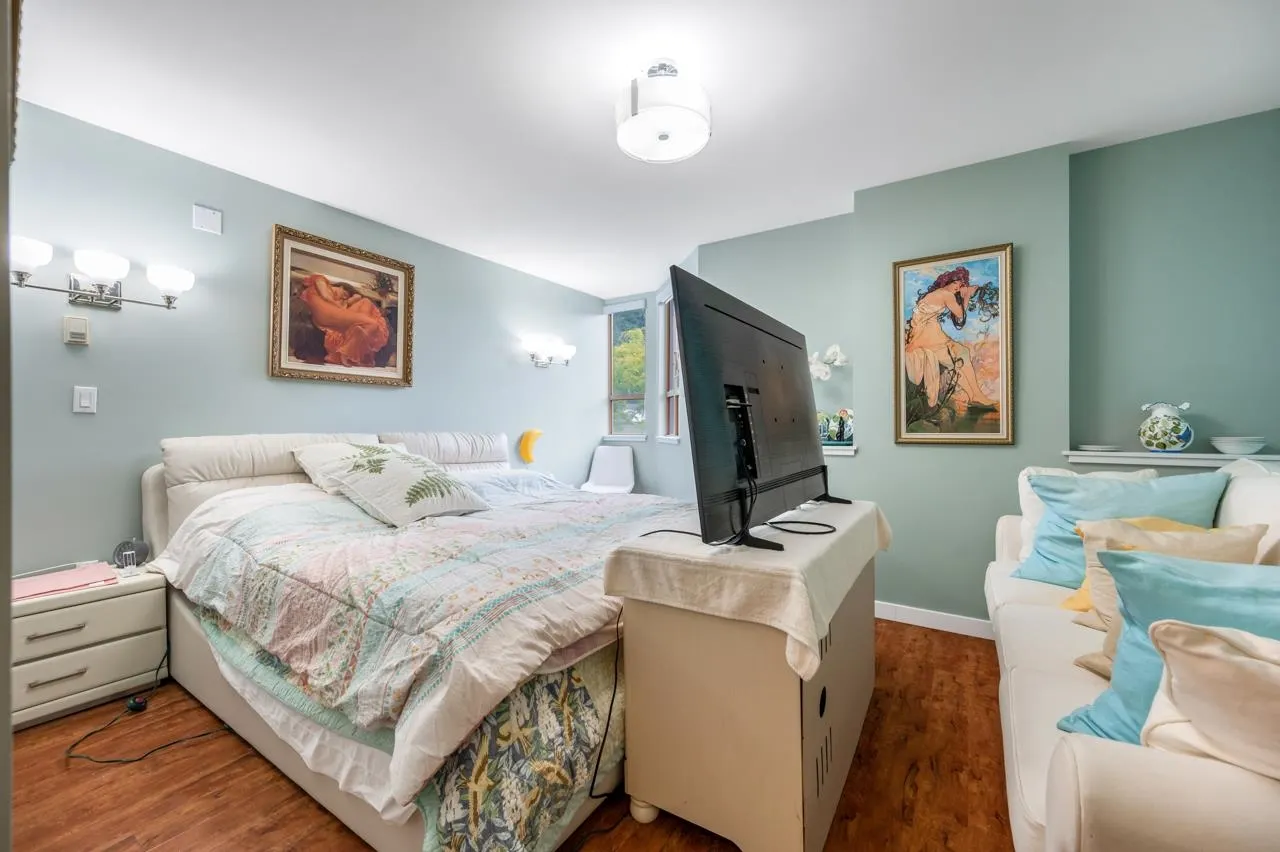 15111 Russell Avenue #101
