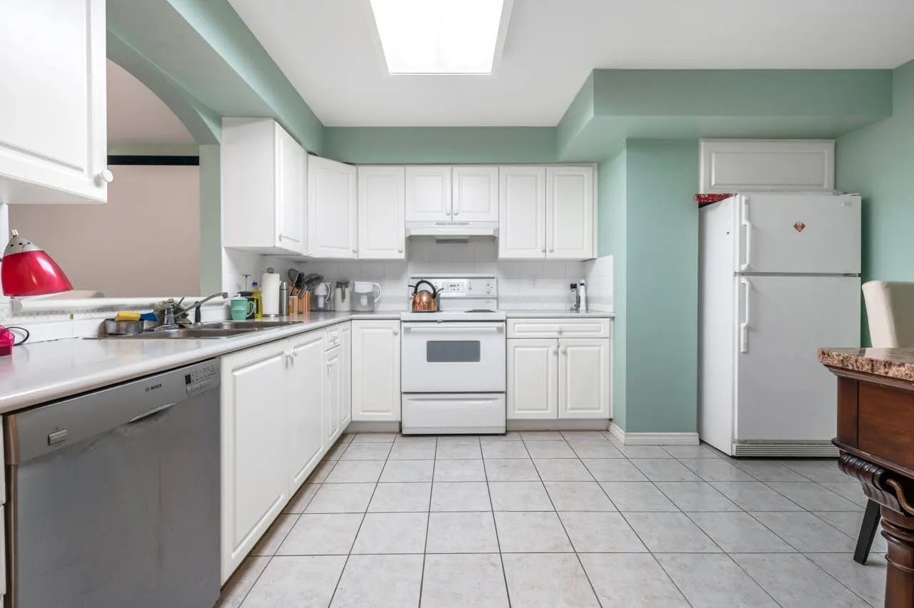 15111 Russell Avenue #101