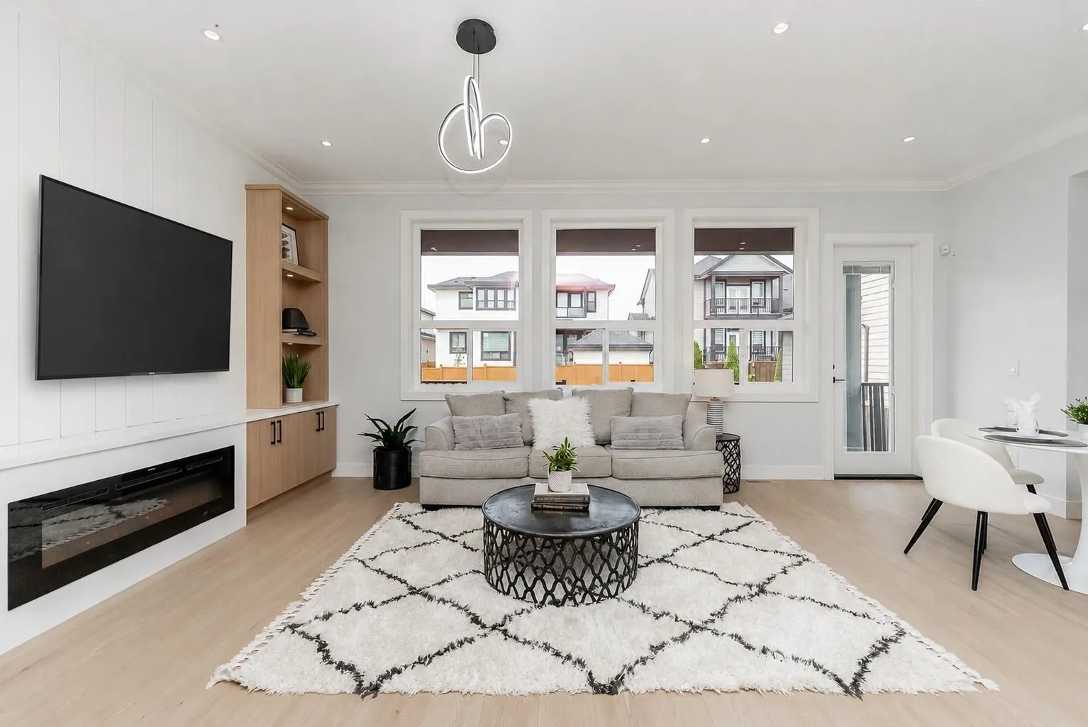 18573 56 Avenue #102