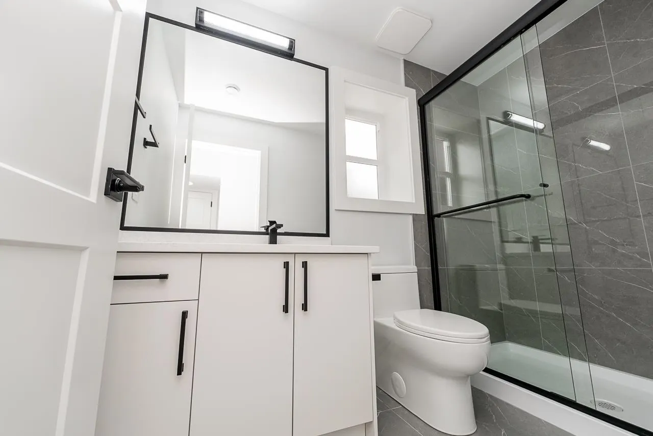 18573 56 Avenue #102