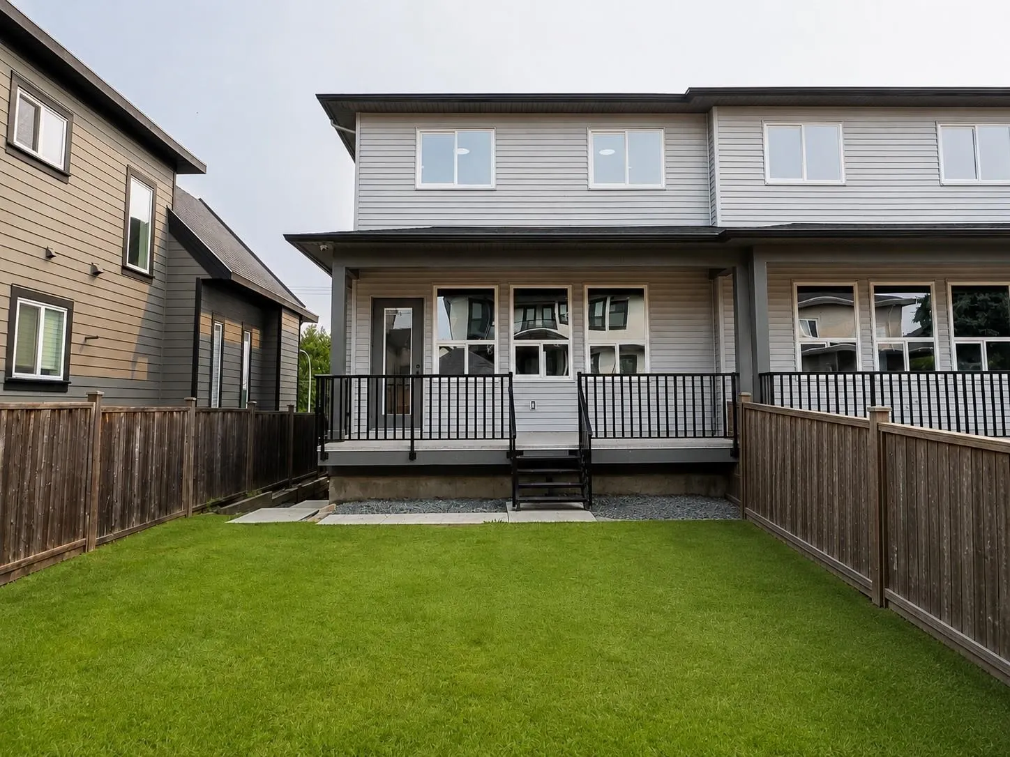 18573 56 Avenue #102
