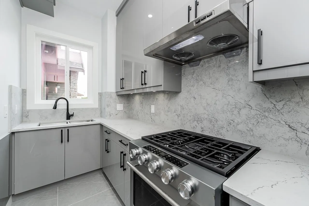 18573 56 Avenue #102