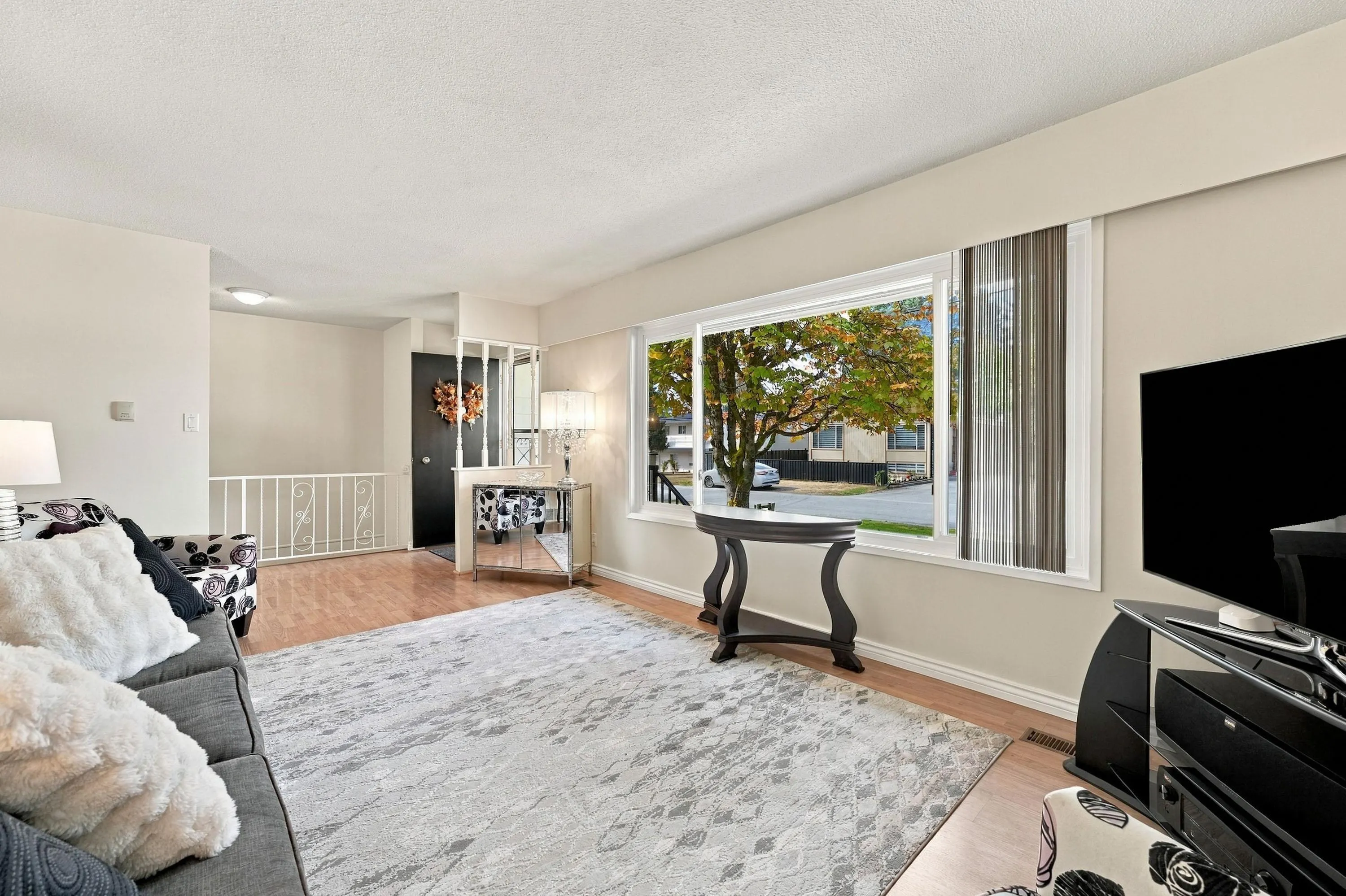 2136 Sherwood Crescent