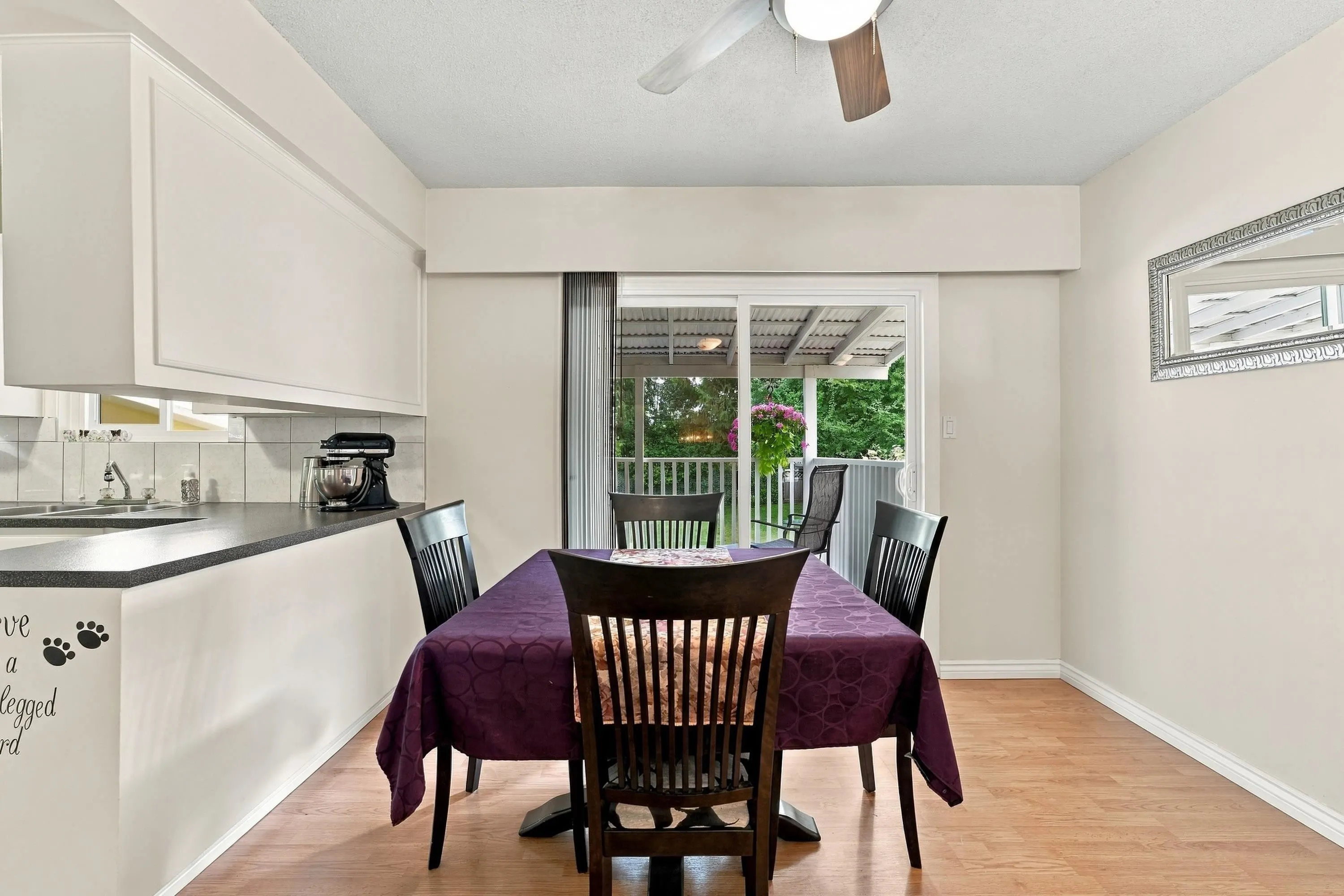 2136 Sherwood Crescent