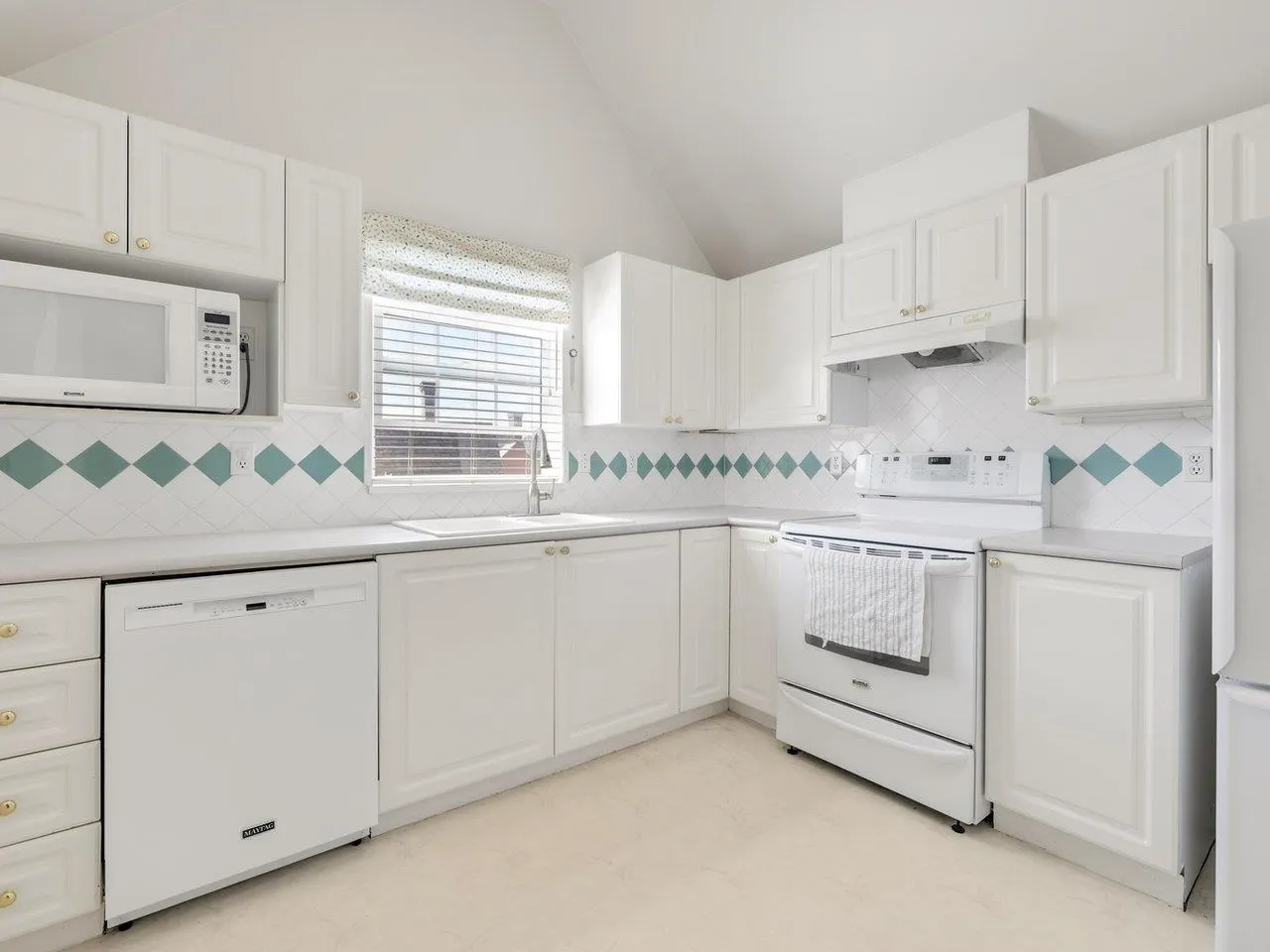 5556 14 Avenue #406