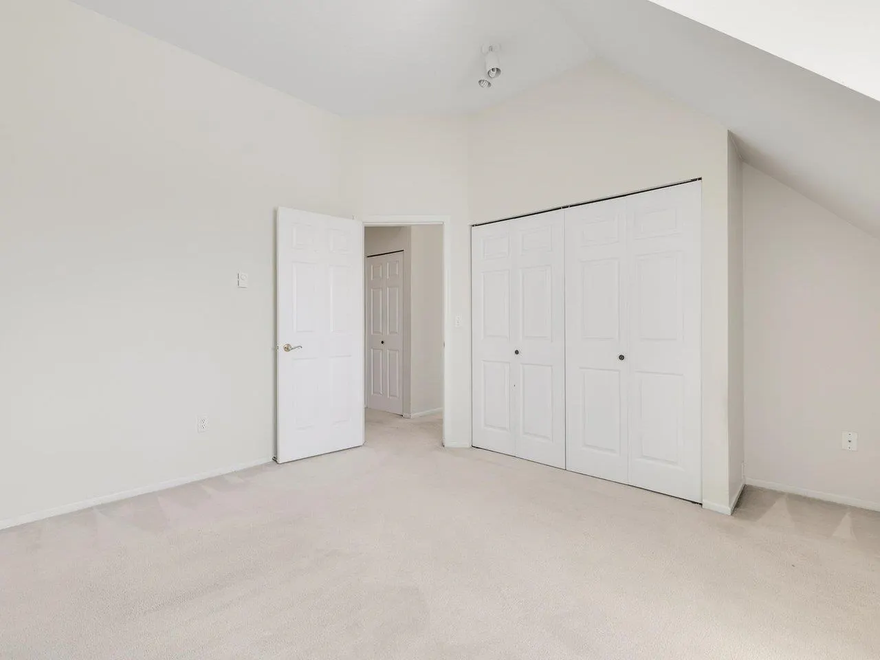 5556 14 Avenue #406