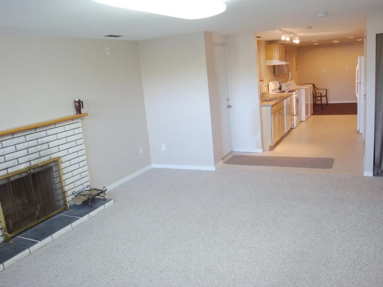21776 Mountainview Crescent
