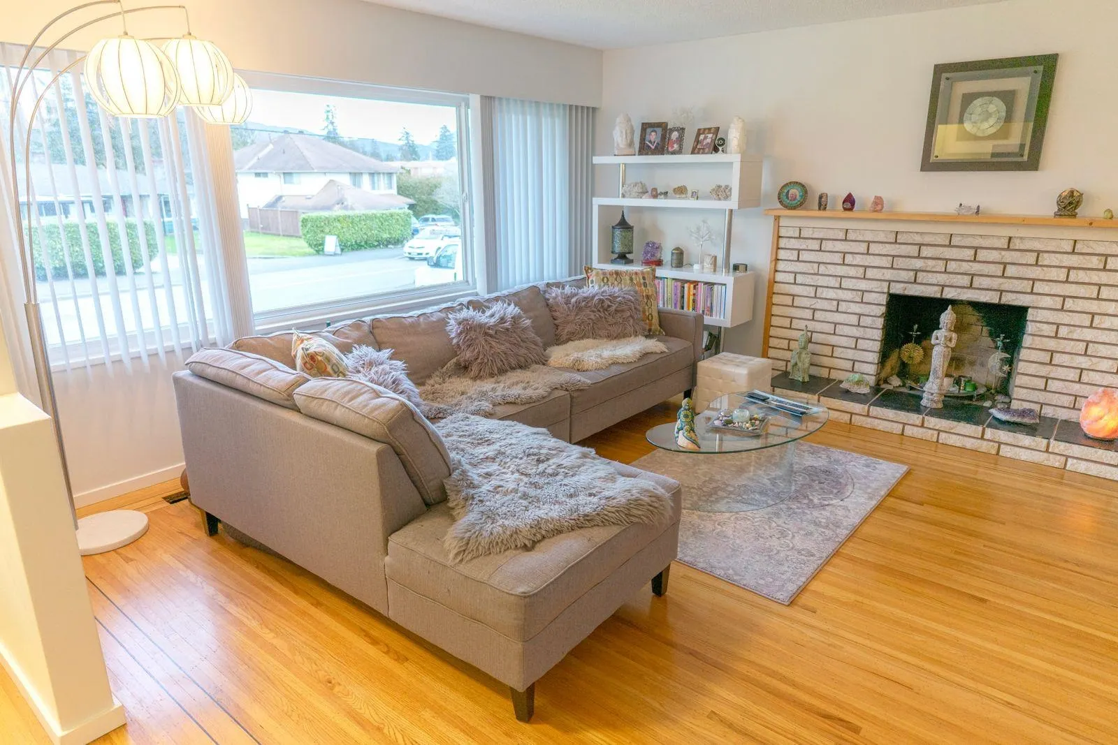 21776 Mountainview Crescent