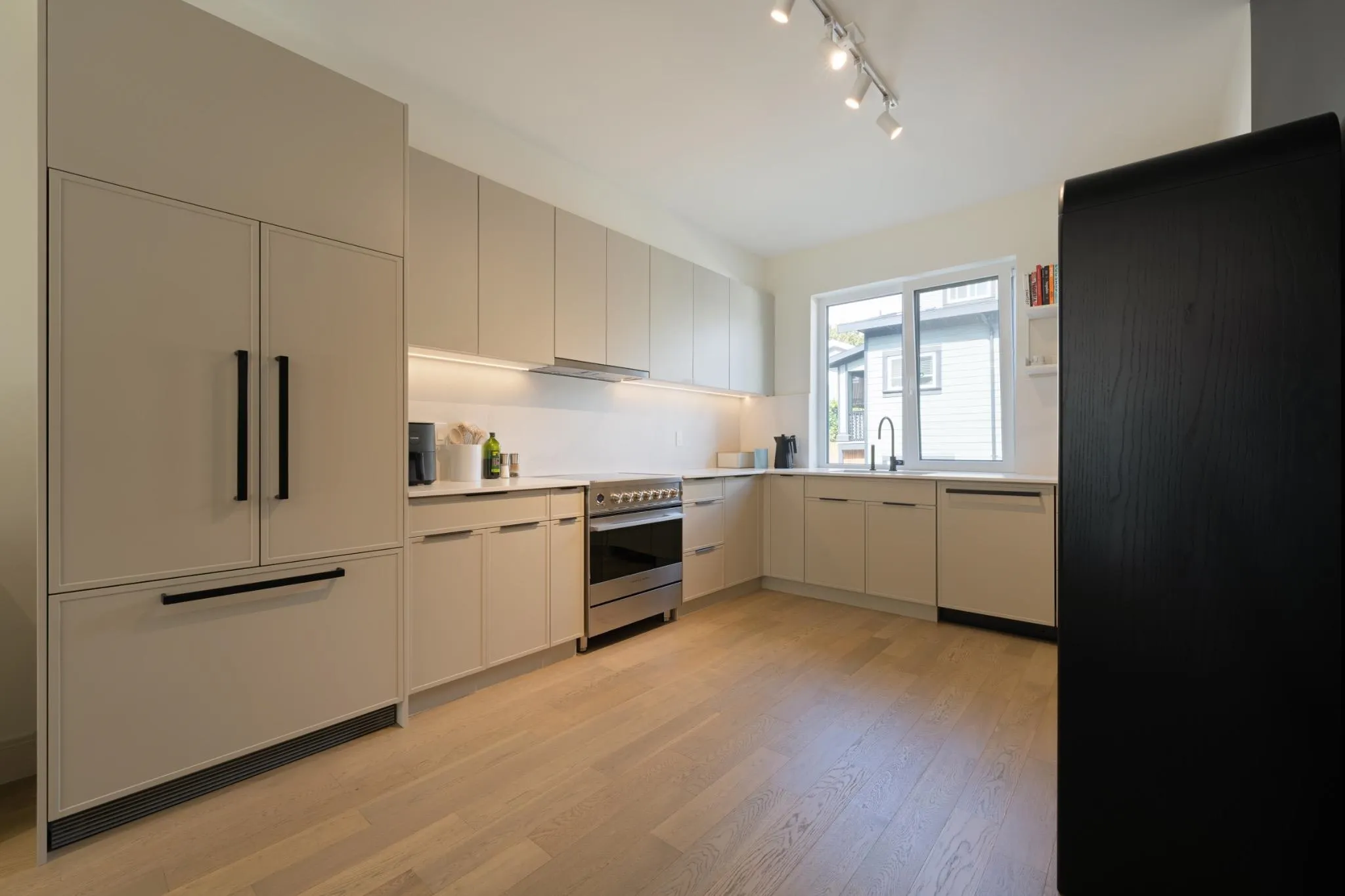632 E 3rd Street #24