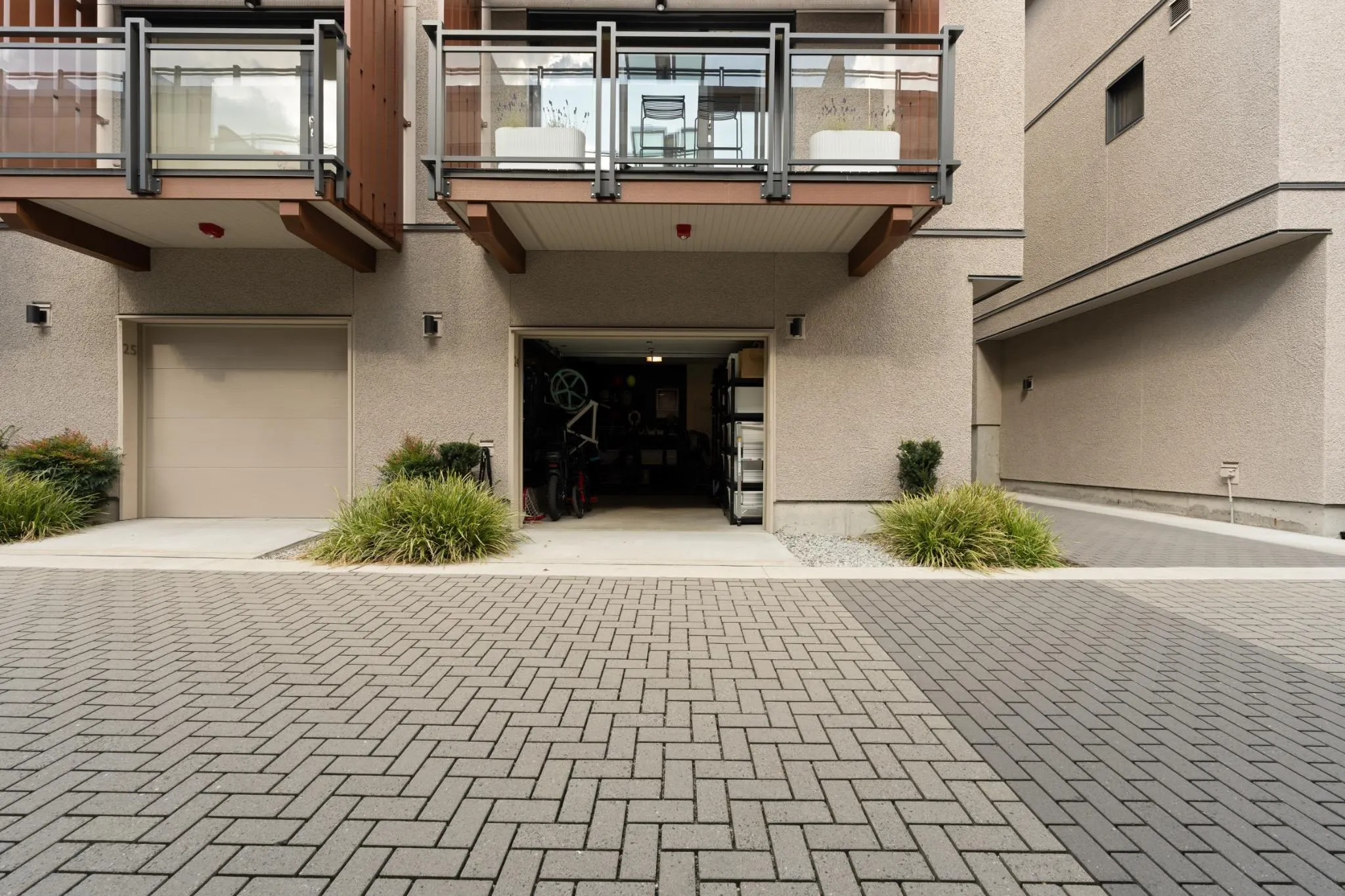 632 E 3rd Street #24