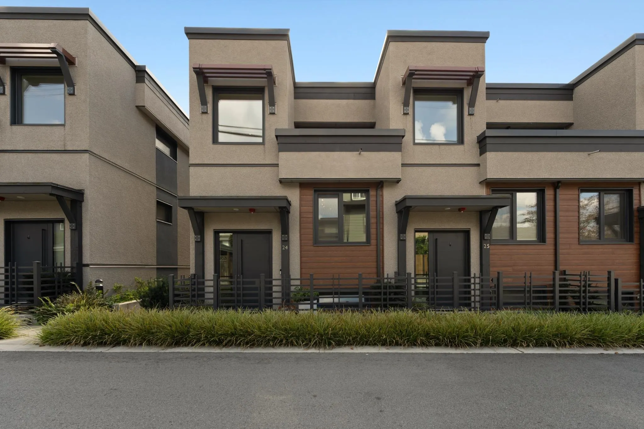 632 E 3rd Street #24