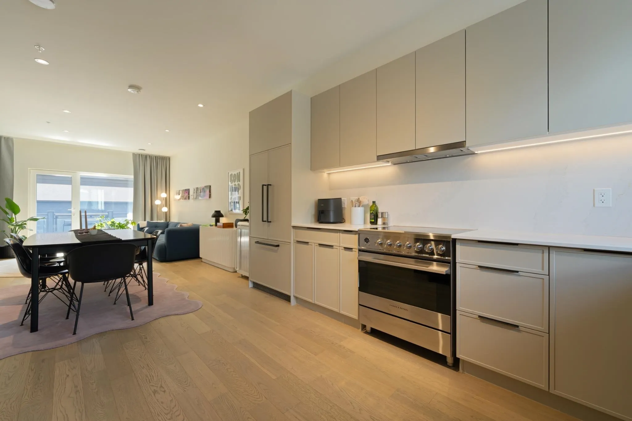 632 E 3rd Street #24