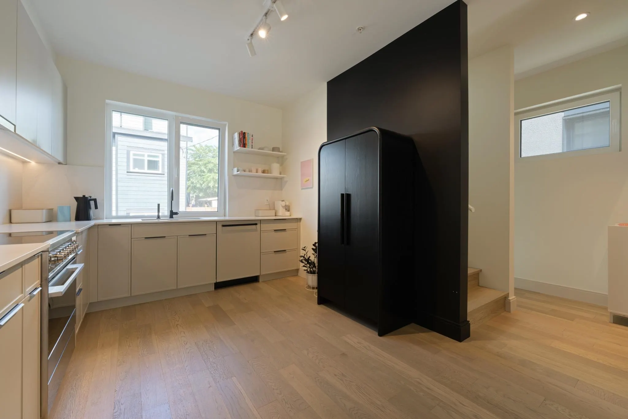 632 E 3rd Street #24