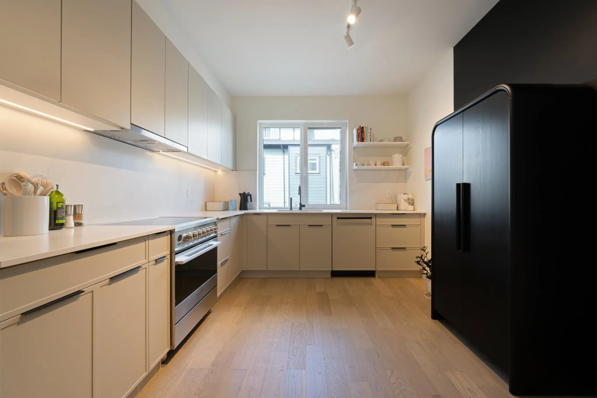 632 E 3rd Street #24