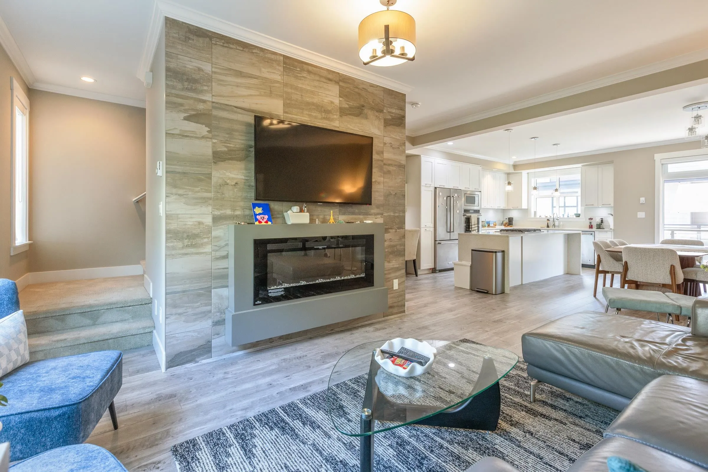 16488 64 Avenue #208