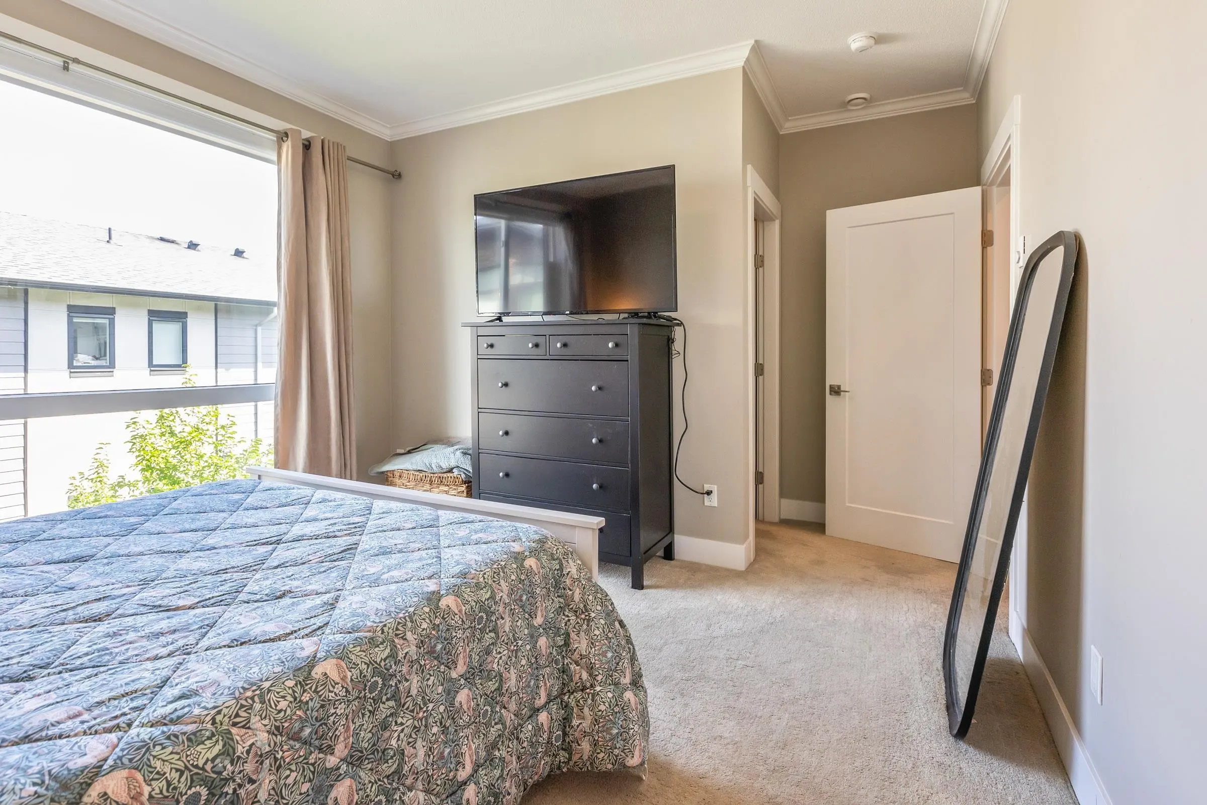 16488 64 Avenue #208