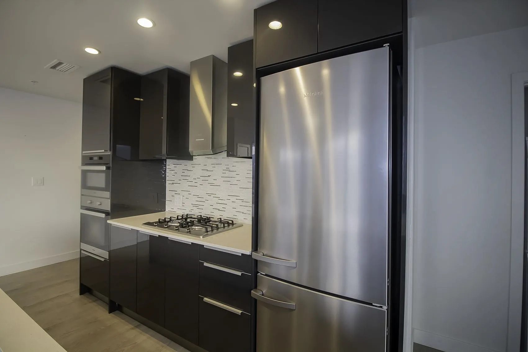 1283 Howe Street #4104