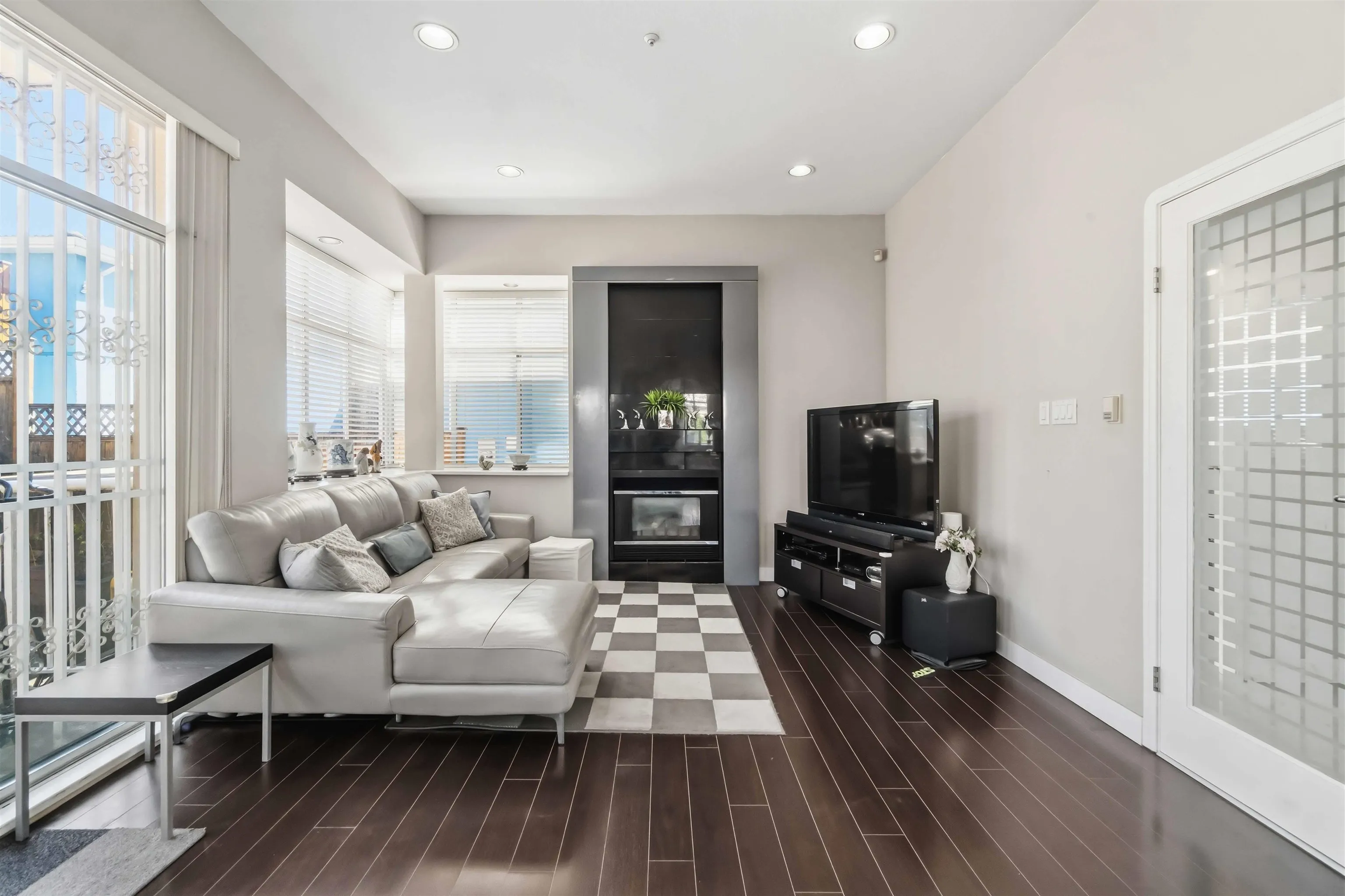 2275 Bonaccord Drive