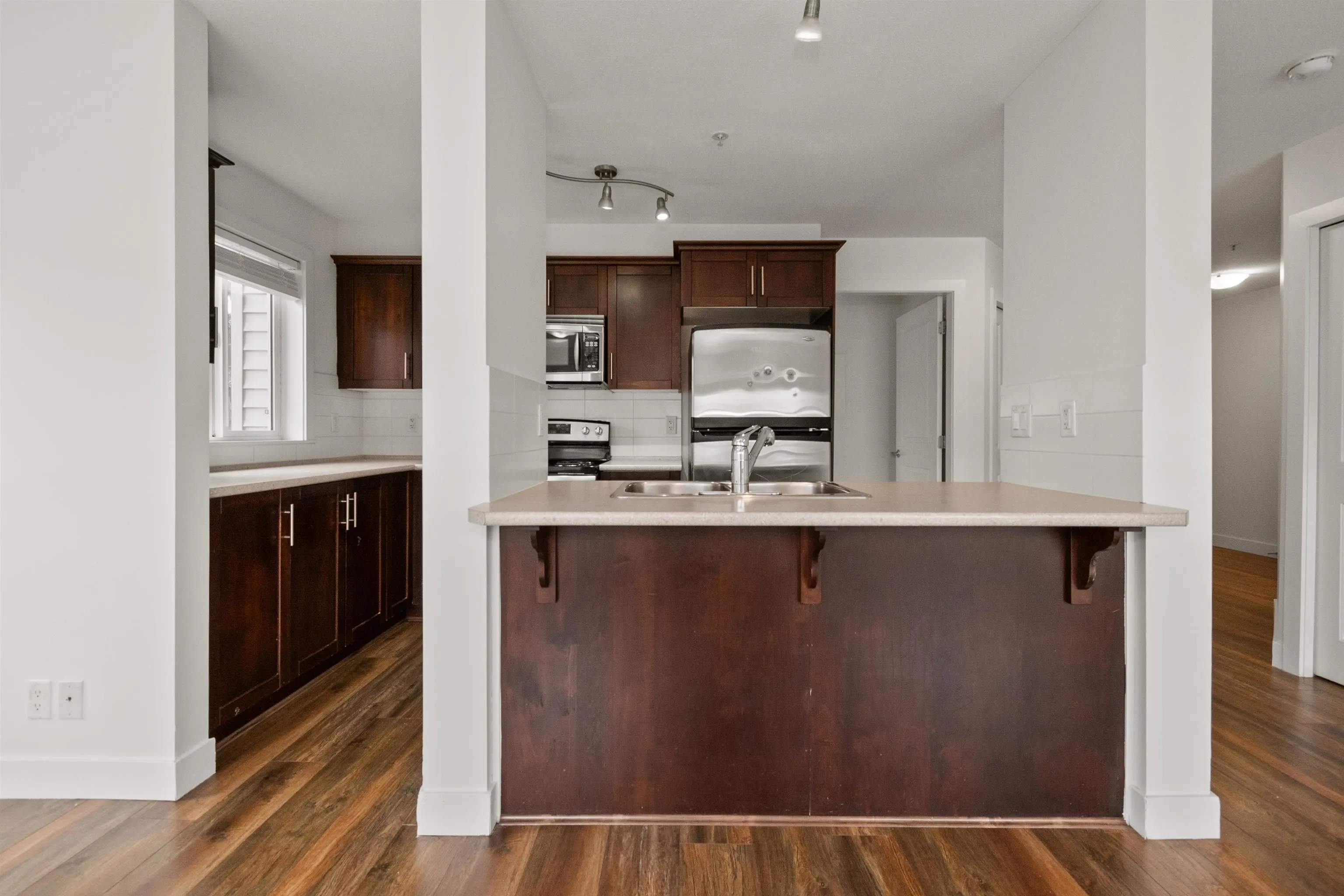 46289 Yale Road #206