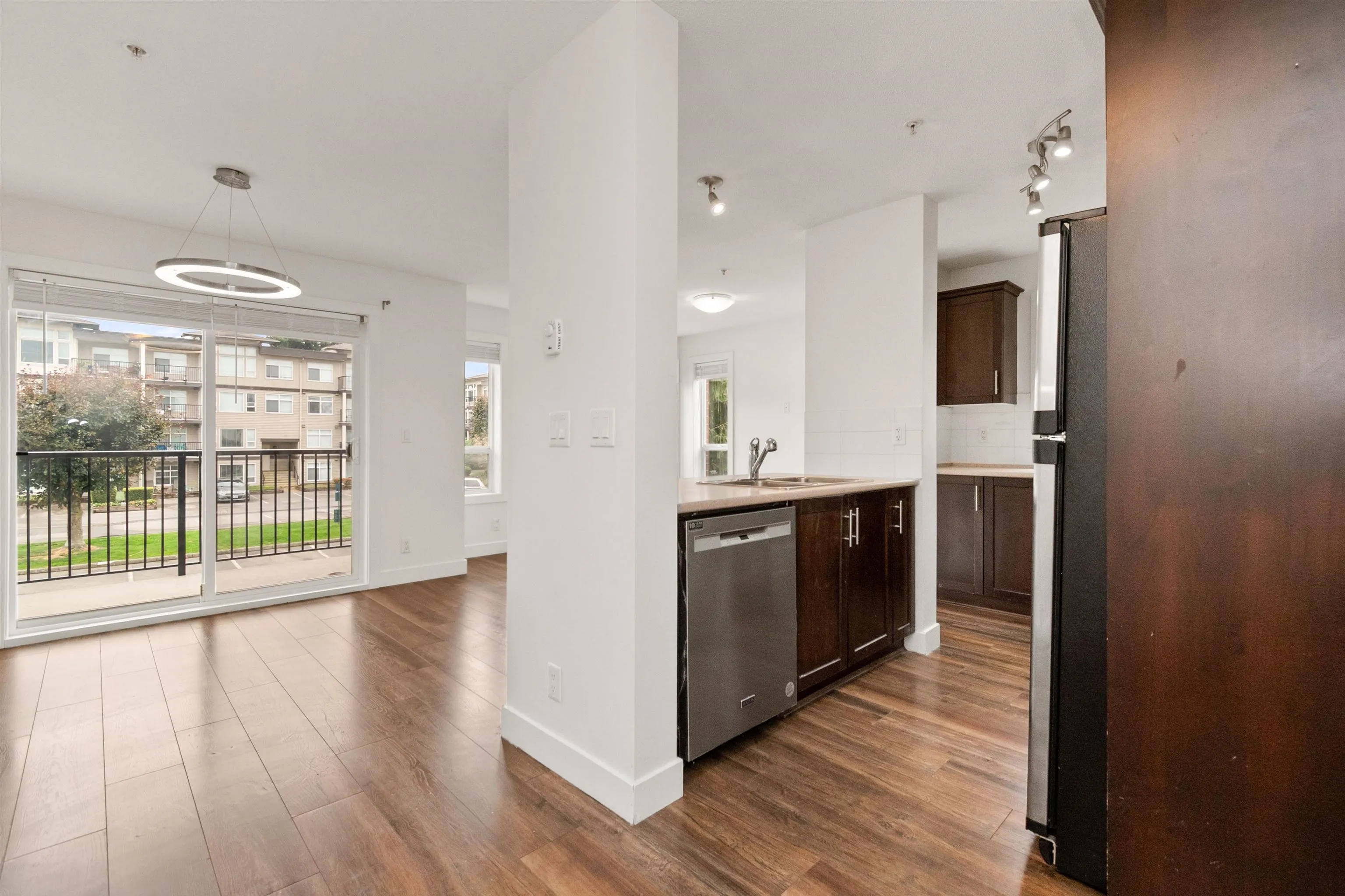 46289 Yale Road #206