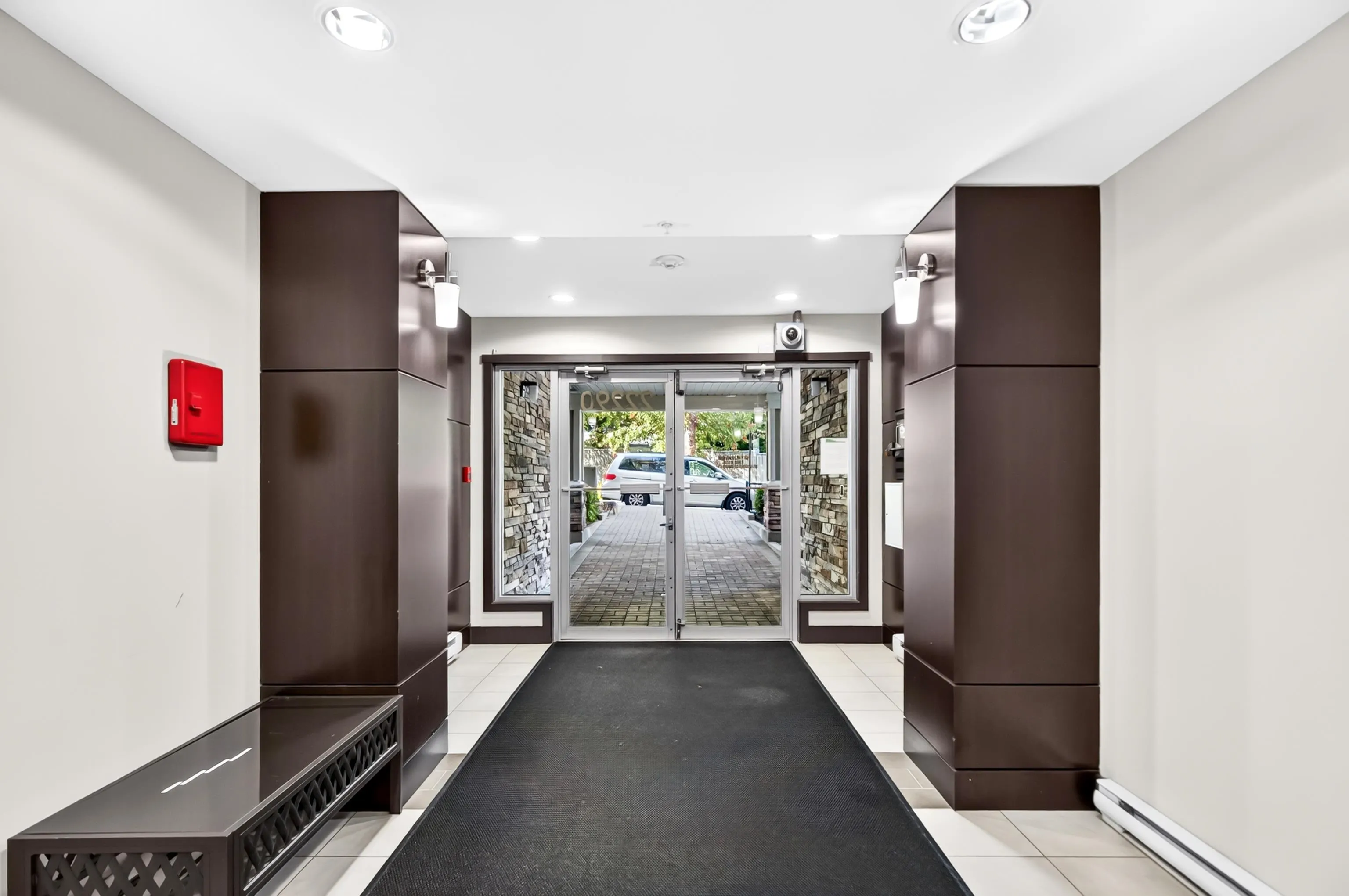 22290 North Avenue #210