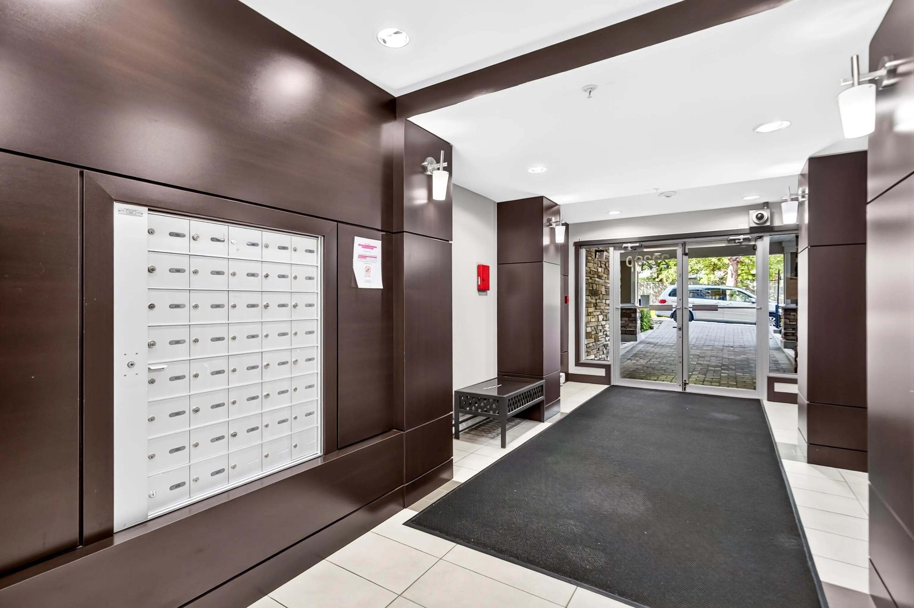 22290 North Avenue #210
