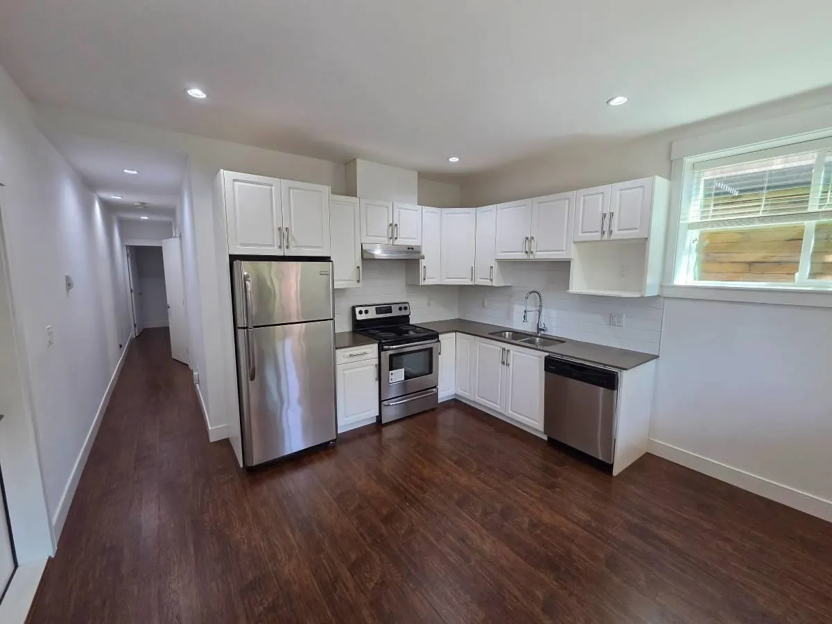 726 Delestre Avenue #Lower