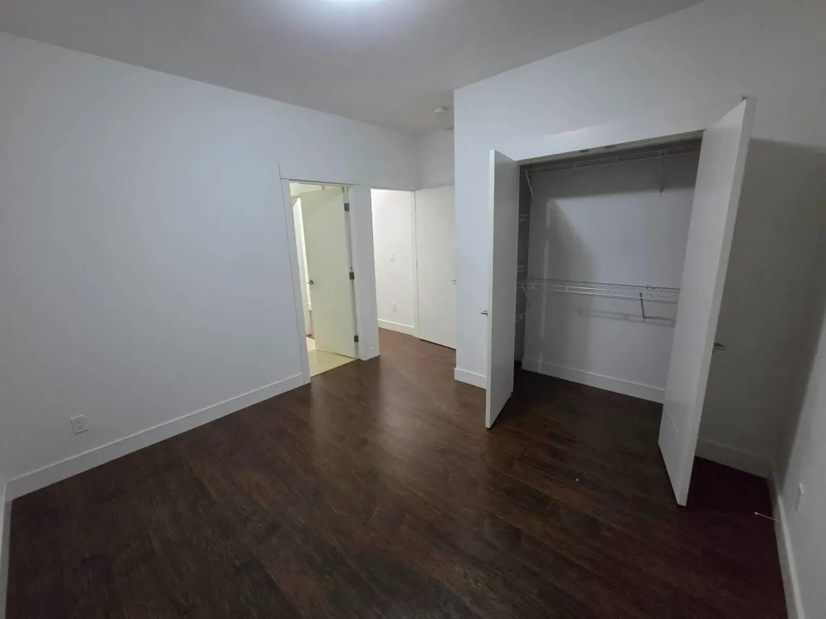 726 Delestre Avenue #Lower