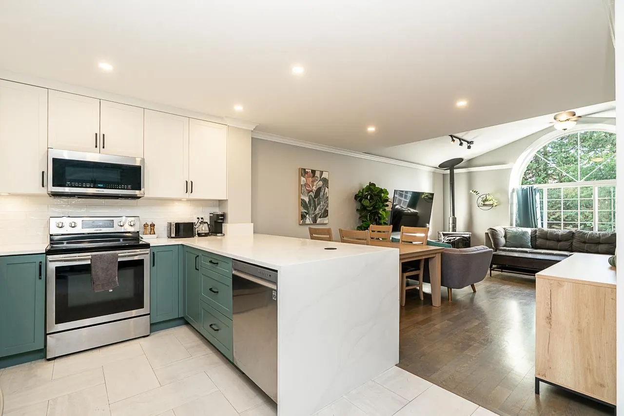 5501 Ladner Trunk Road #3