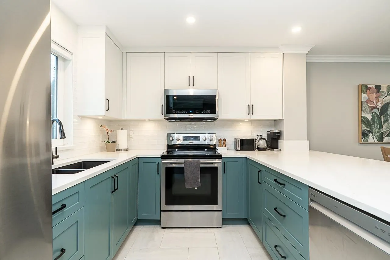 5501 Ladner Trunk Road #3