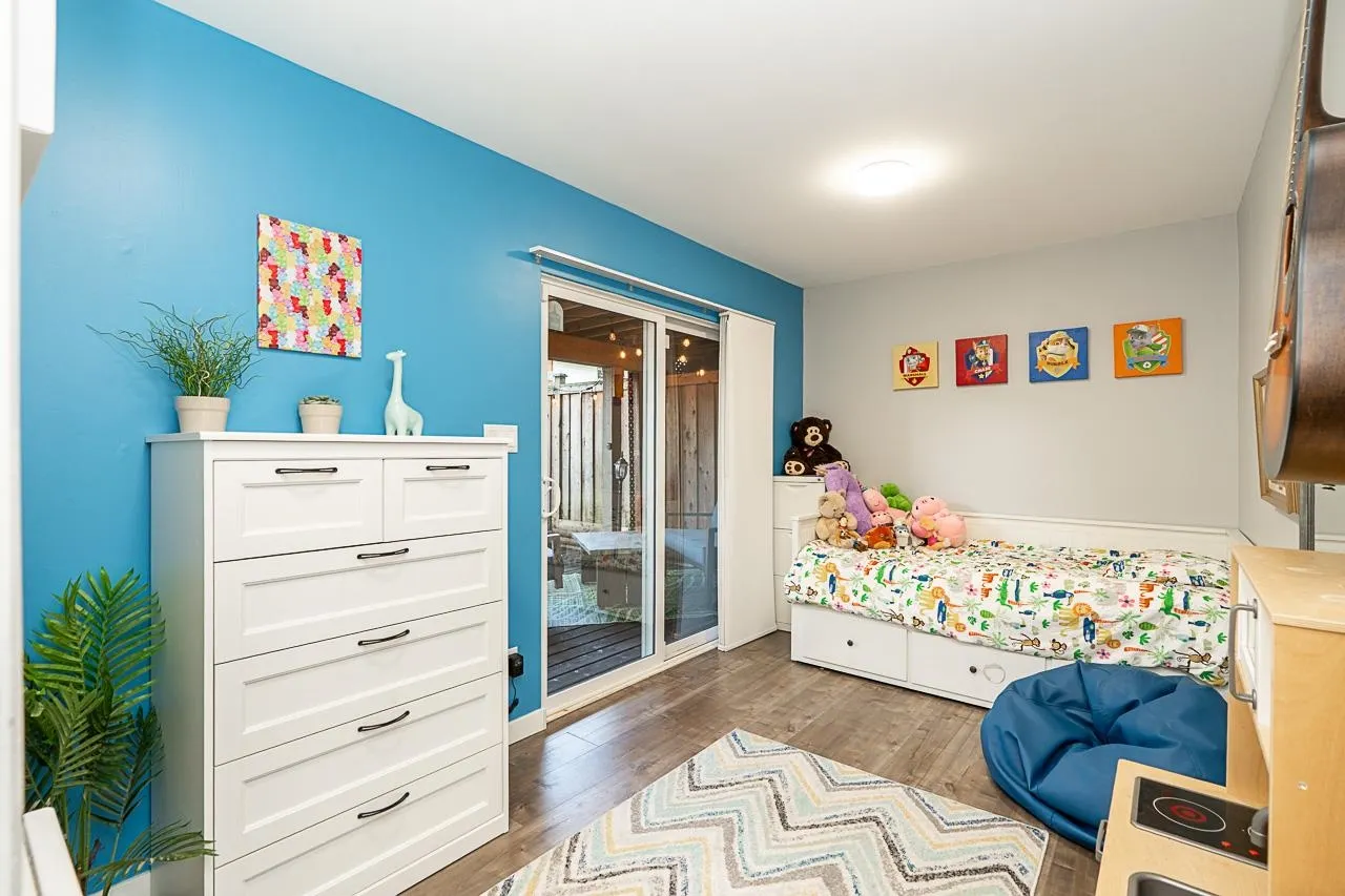 5501 Ladner Trunk Road #3