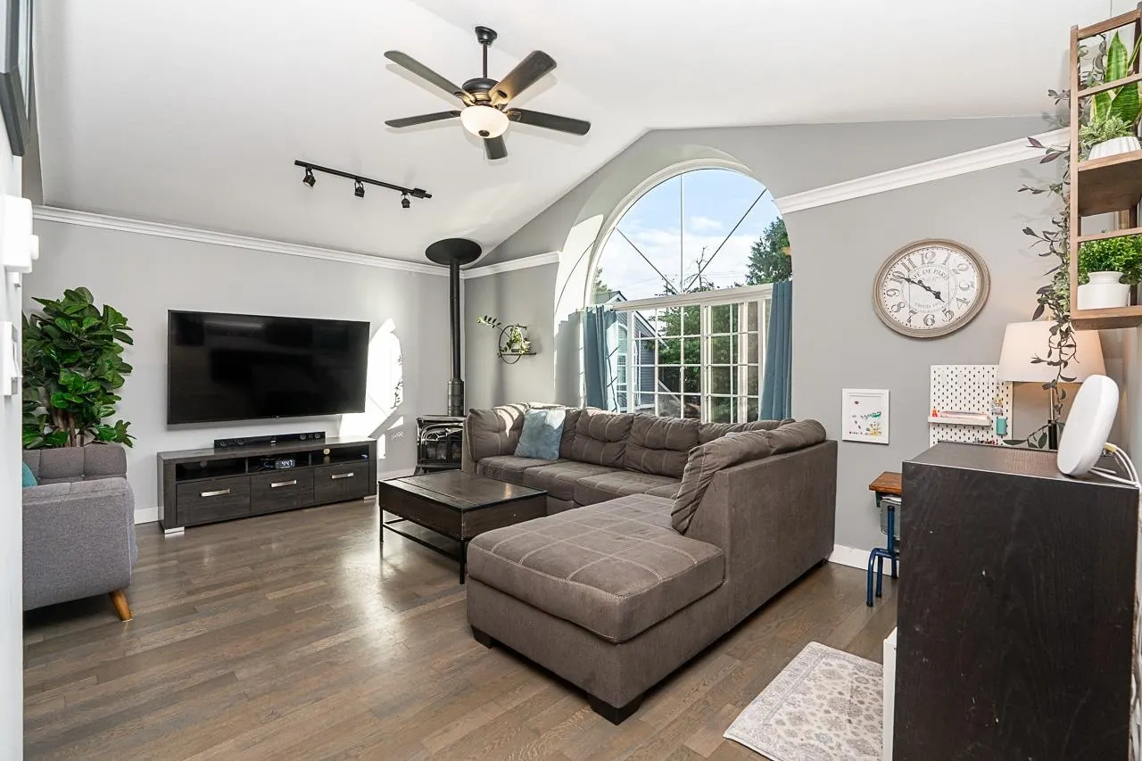 5501 Ladner Trunk Road #3