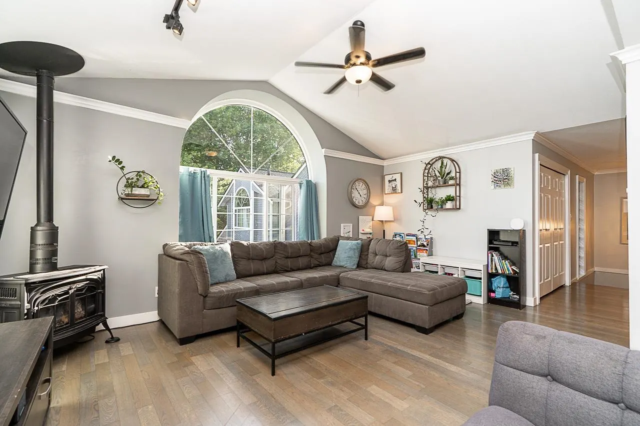 5501 Ladner Trunk Road #3