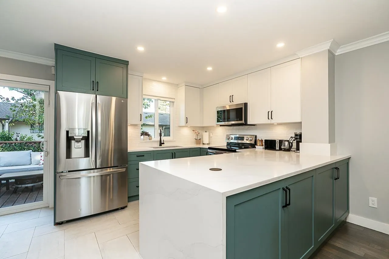 5501 Ladner Trunk Road #3