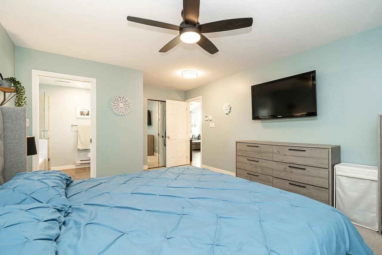 5501 Ladner Trunk Road #3