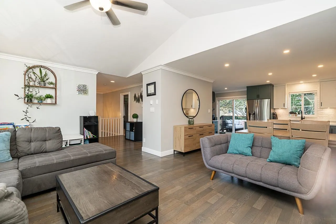 5501 Ladner Trunk Road #3