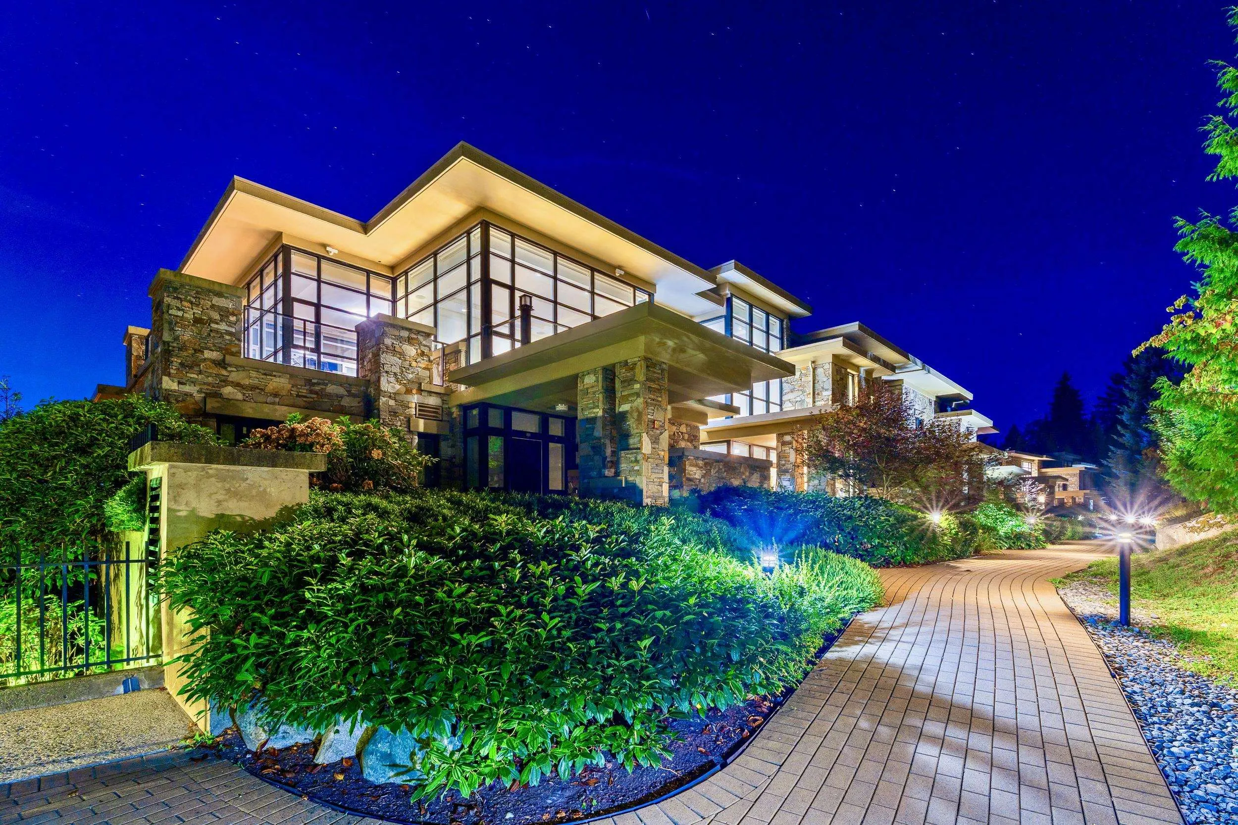2245 Twin Creek Place #402