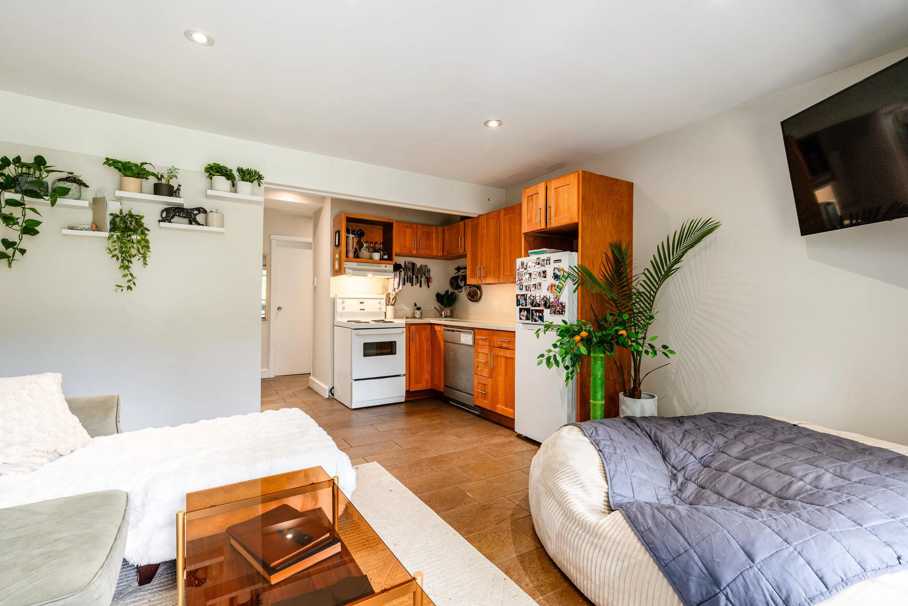 7001 Nesters Road #7