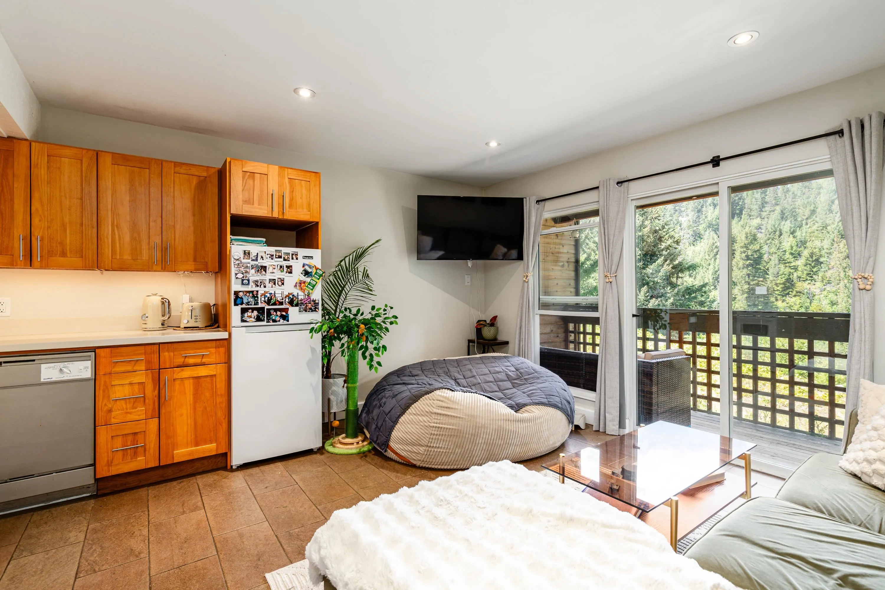 7001 Nesters Road #7