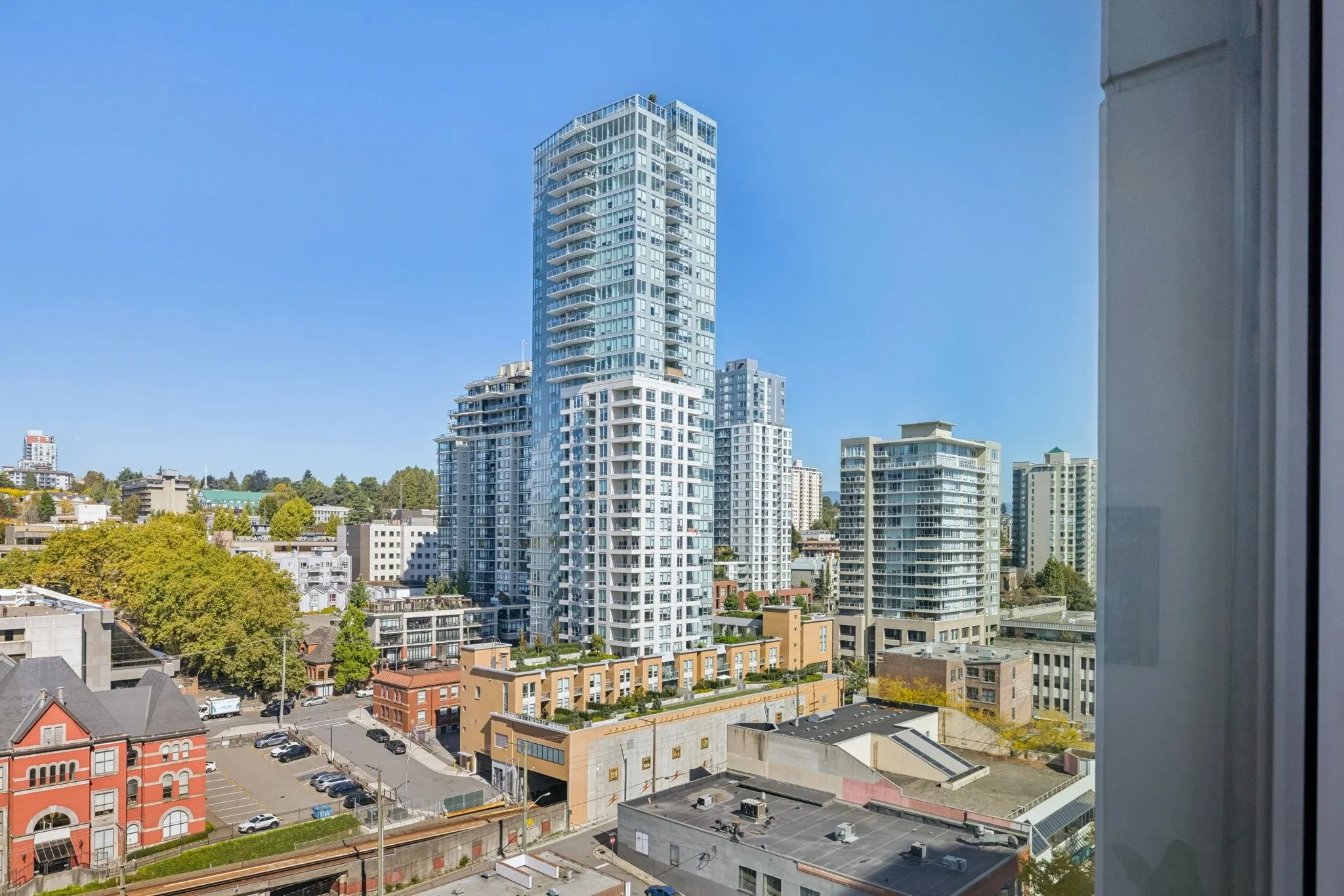 668 Columbia Street #1704