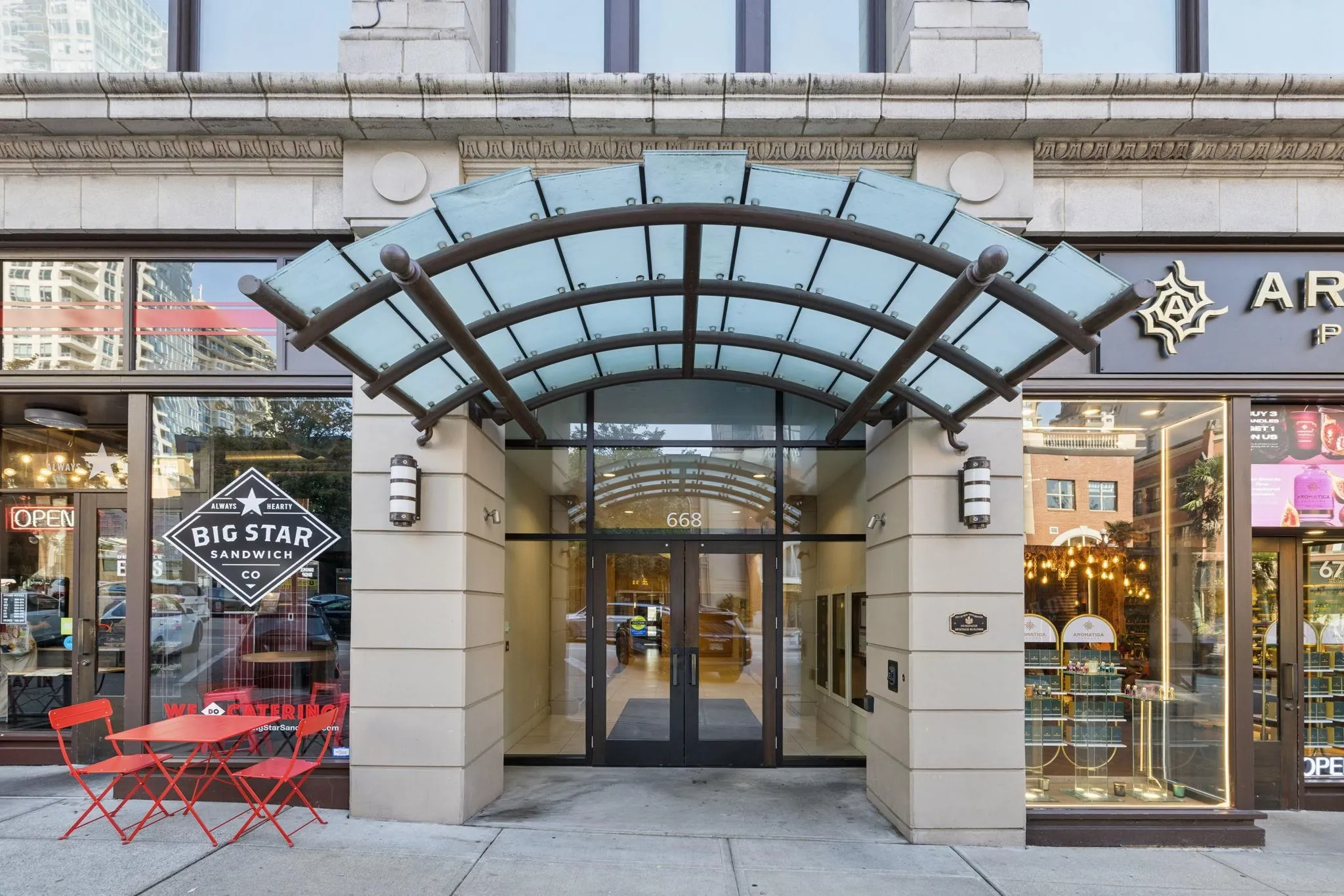 668 Columbia Street #1704