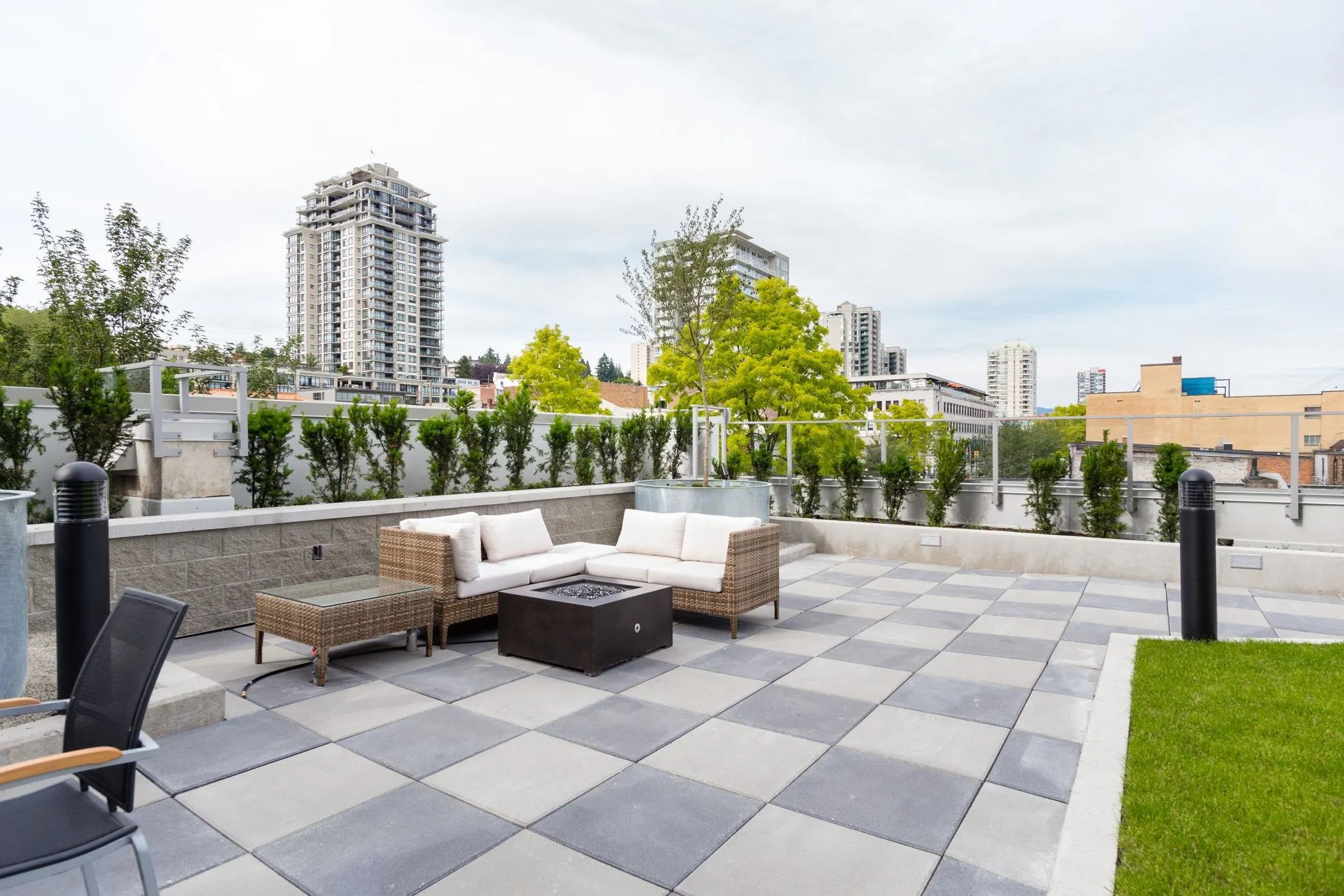 668 Columbia Street #1704