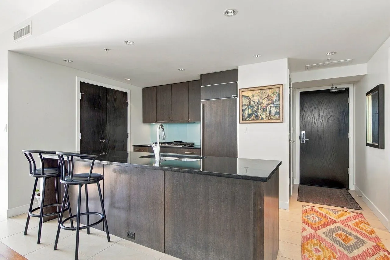 1455 Howe Street #1004