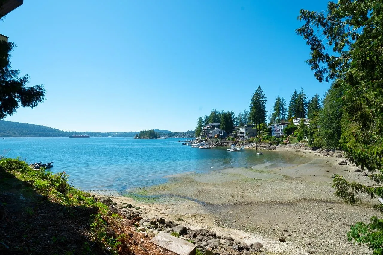 4855 Belcarra Bay Road